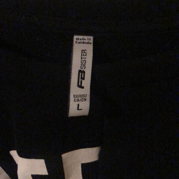 FB SISTER LARGE ‘BITE BACK’ SWEATER CROP TOP - Picture 2 of 2